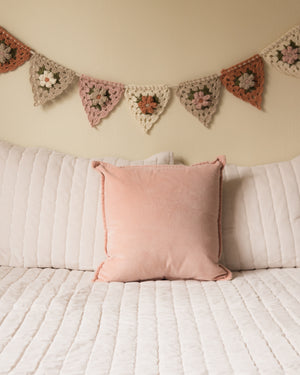Granny Tri Bunting Crochet Kit